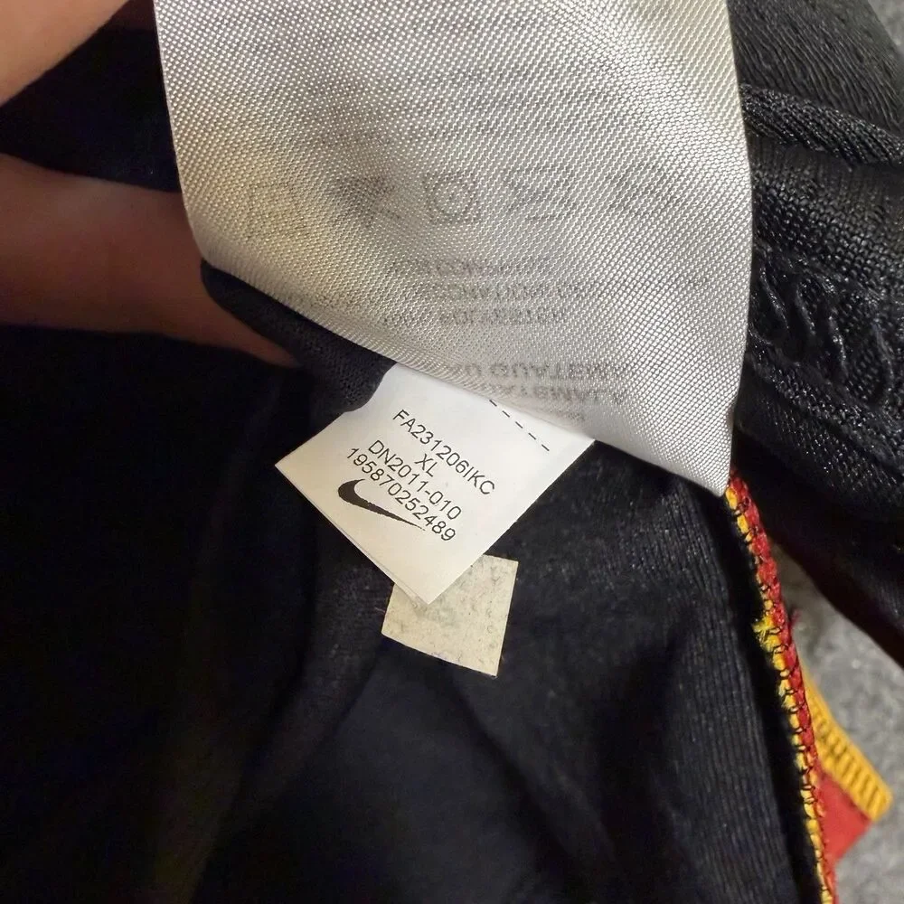 NWT Nike NBA Miami Heat Jimmy Butler #22 Jersey Black Red Size 52 XL Swingman - Picture 6 of 9